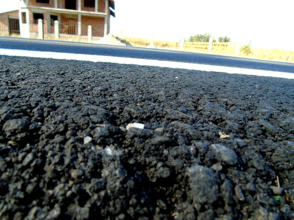 asfalt-piatra-roman