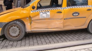 accident_taxi_tramvai1_b_27857400