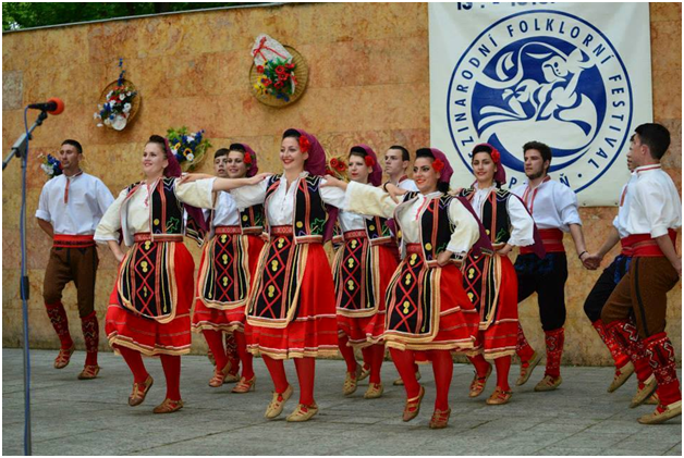 Ansamblul Folcloric de Dansuri și Cântece „Filigrani”, Ohrid(1)